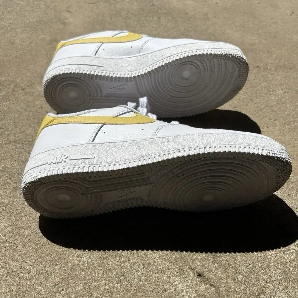 Nike Air Force 1 '07 Saturn‎ Gold Womens Size 8